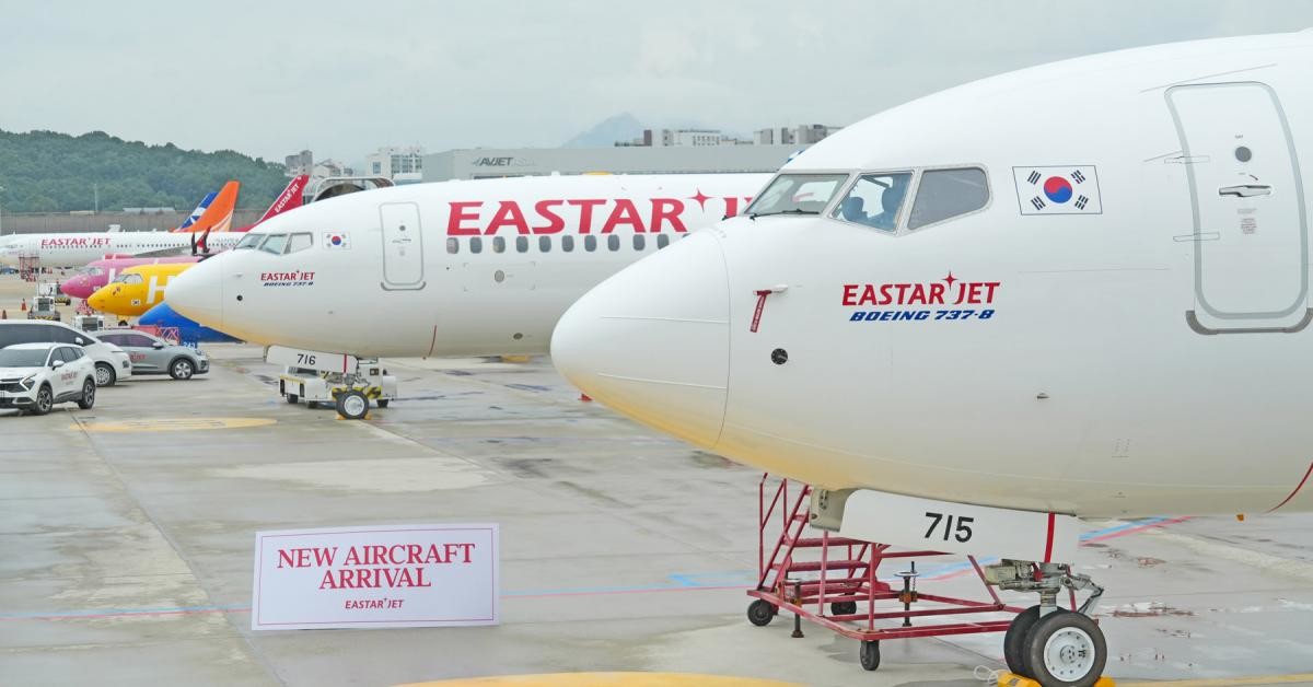 이스타항공의 17, 18호기가 김포국제공항 계류장에 주기돼 있다. / 뉴스1