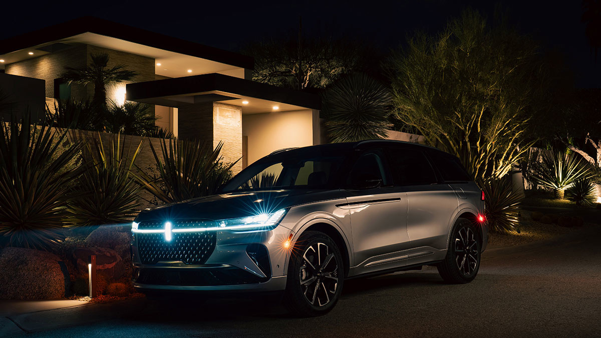 링컨 노틸러스 풀-하이브리드. / 링컨