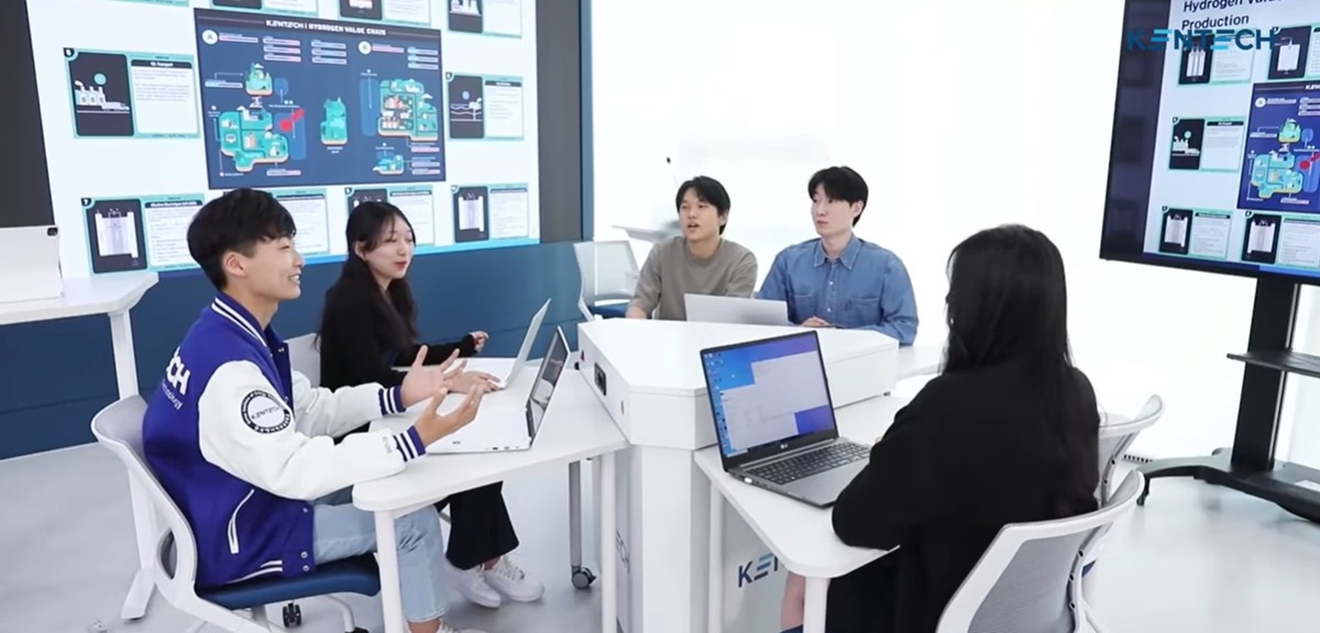 켄텍 재학생들. / 유튜브 홍보 영상