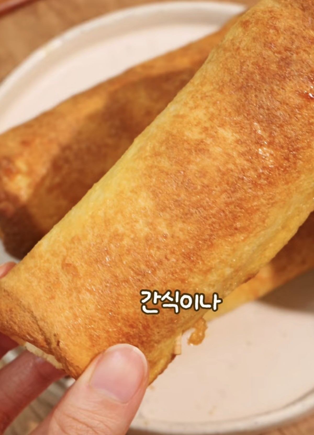 완성된 롤 샌드위치 / 유튜브 '지현쿡'