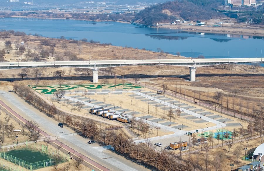 드론으로 촬영한 구미 낙동강 제2캠핑장 전경. / 구미시 제공