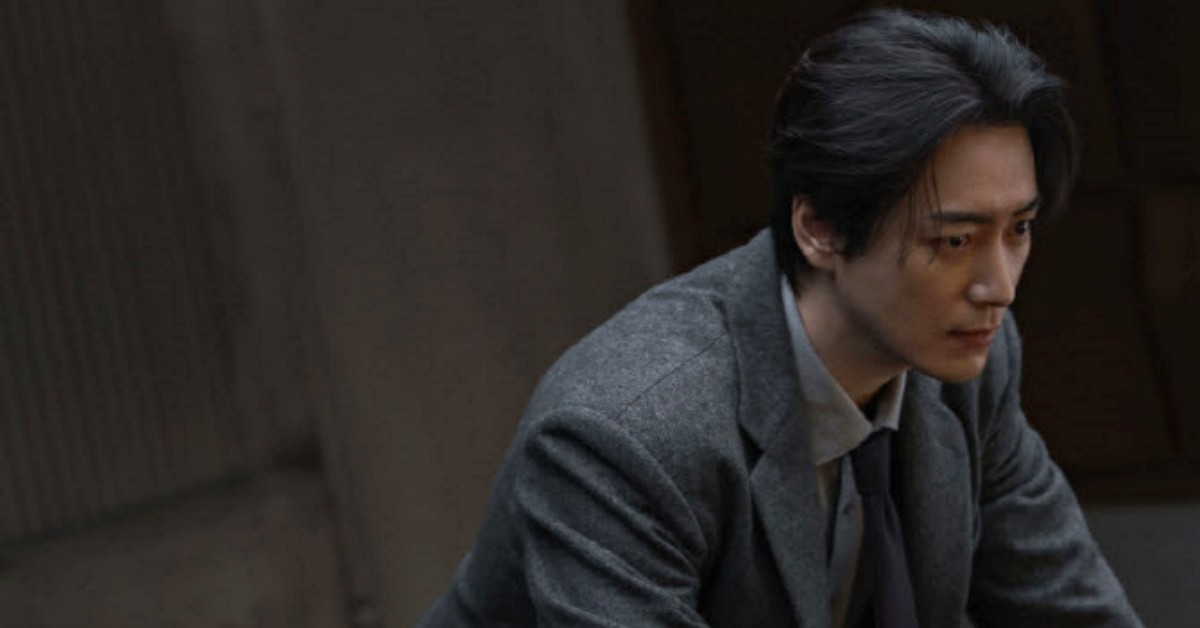 '레이디 두아'가 배우 이준혁의 캐릭터 스틸을 공개했다. / 넷플릭스