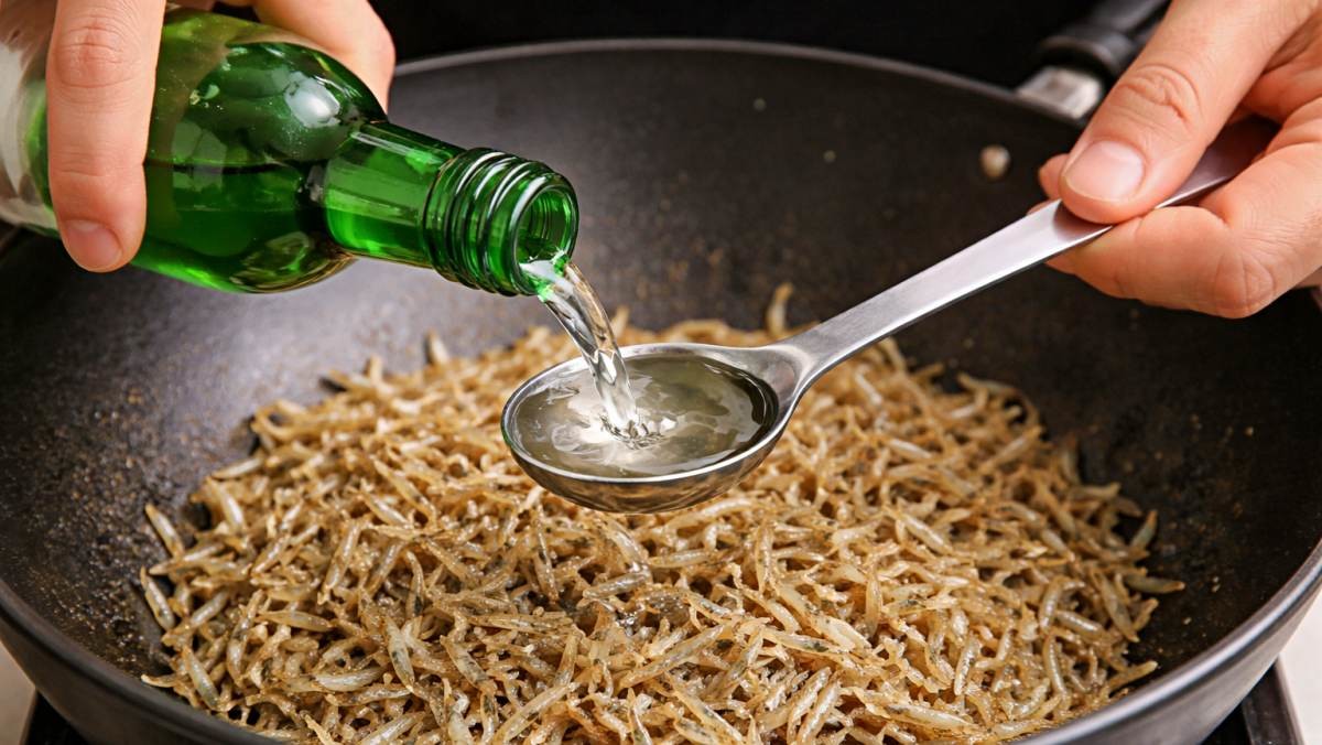 '소주를 멸치에?!' 기사 내용 토대로 AI툴 활용해 제작한 자료사진.