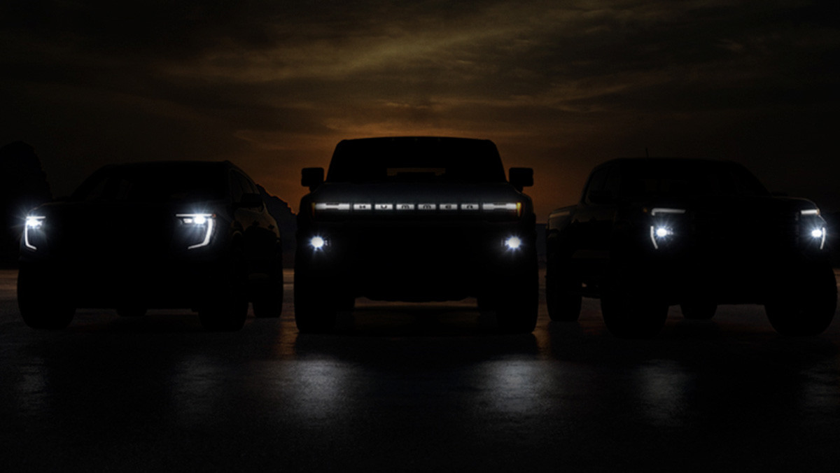 GMC 신차 3종의 티저 이미지. / GM 한국사업장