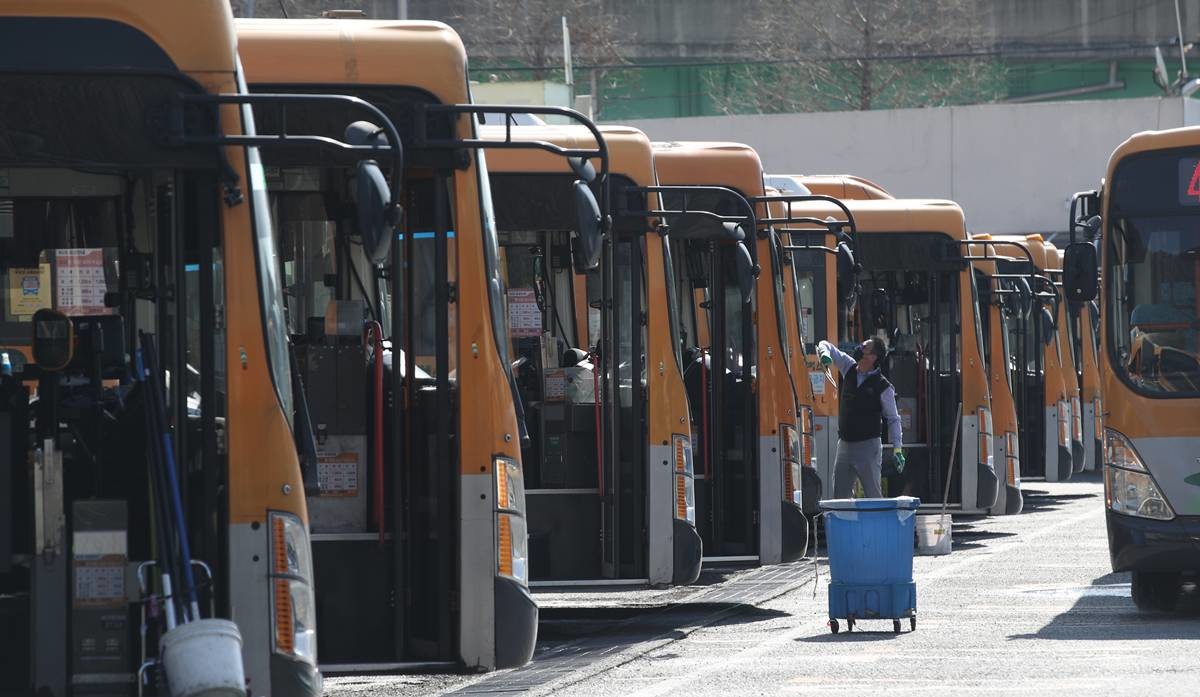 울산 시내버스, 내달부터 70세 이상 무료 / 뉴스1