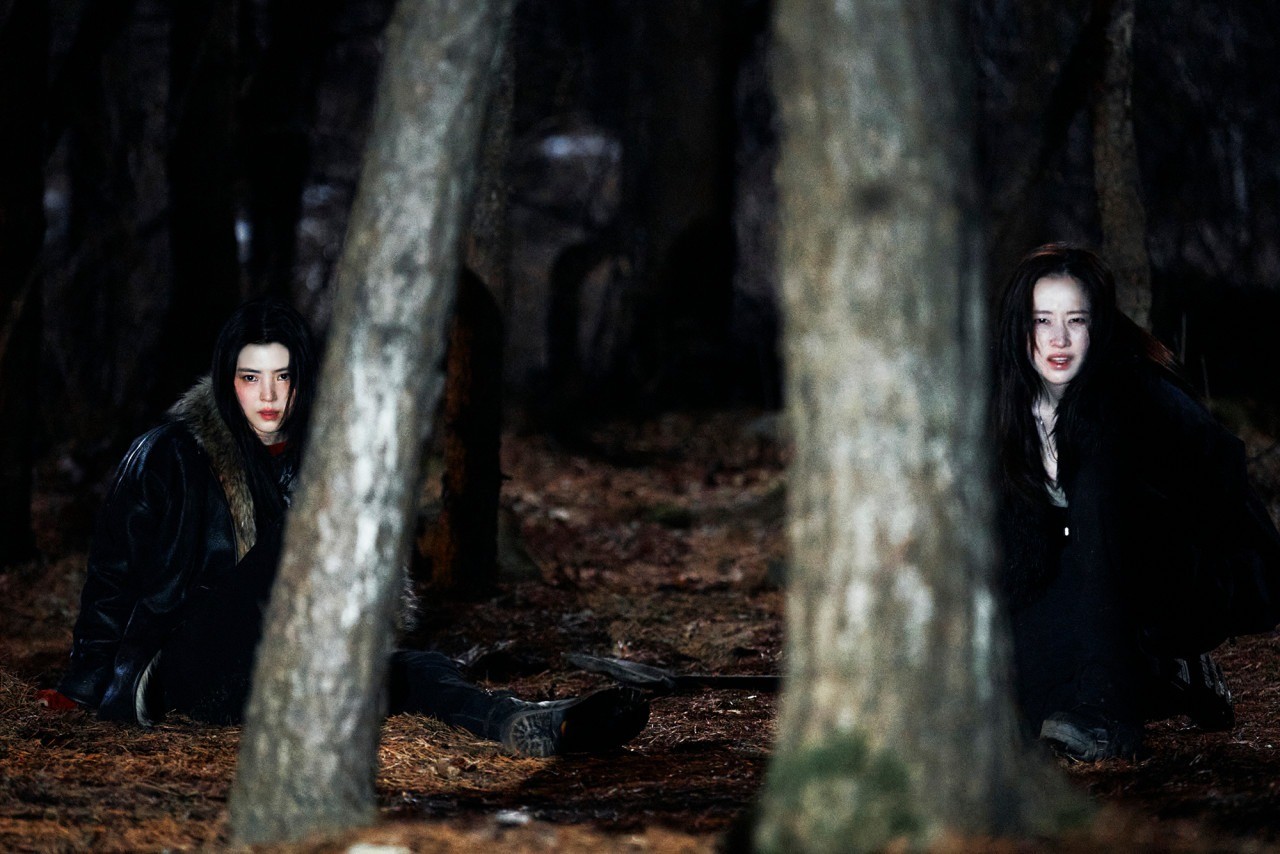 영화 '프로젝트 Y' 주연 배우 한소희와 전종서 / 플러스엠 엔터테인먼트