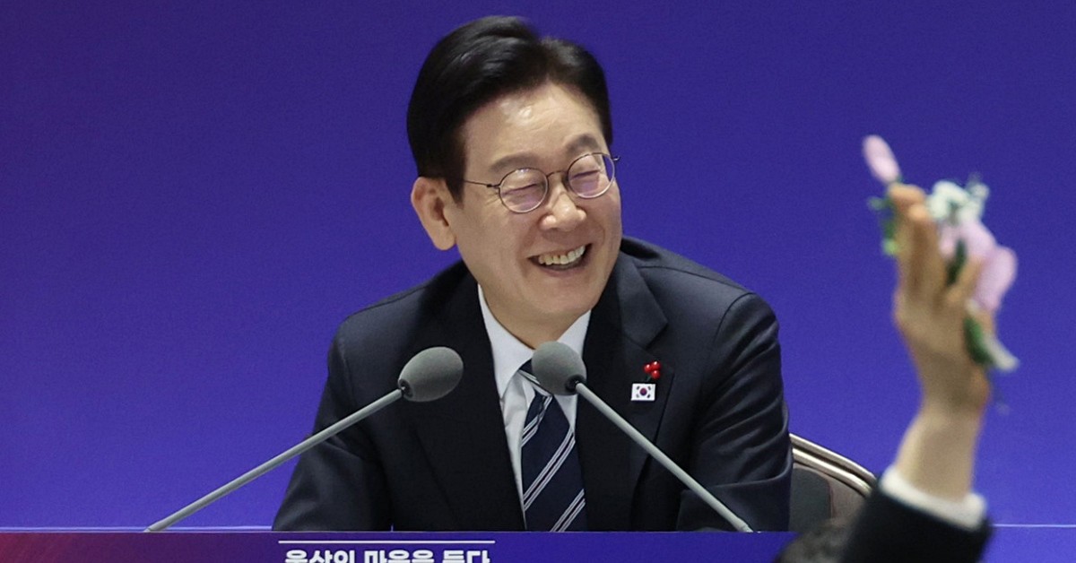 이재명 대통령이 23일 울산전시컨벤션센터에서 열린 '울산의 마음을 듣다' 타운홀미팅에 참석했다. / 뉴스1