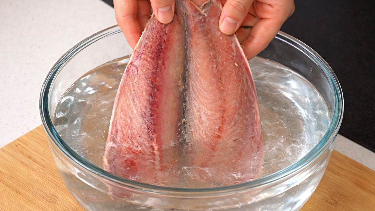 '생선 해동은 이렇게...' 기사 내용 토대로 AI툴 활용해 제작한 자료사진.