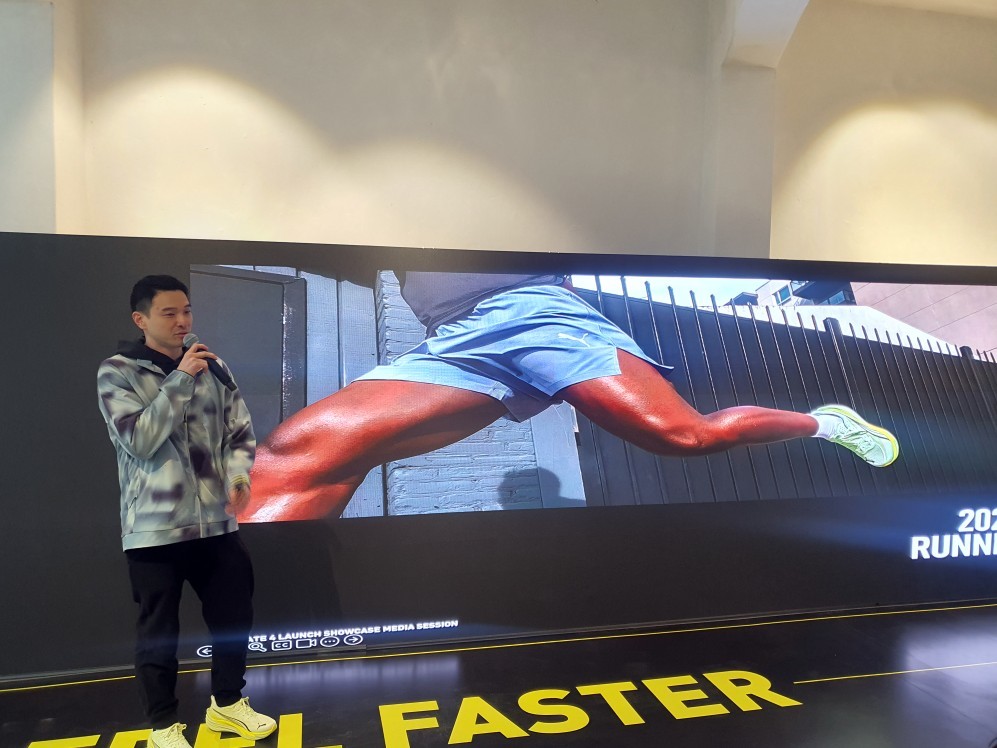 푸마코리아 스포츠 퍼포먼스 마케팅팀 김희돈 팀장이 주요 러닝 플랜을 설명하고 있다. / 촬영=위키트리