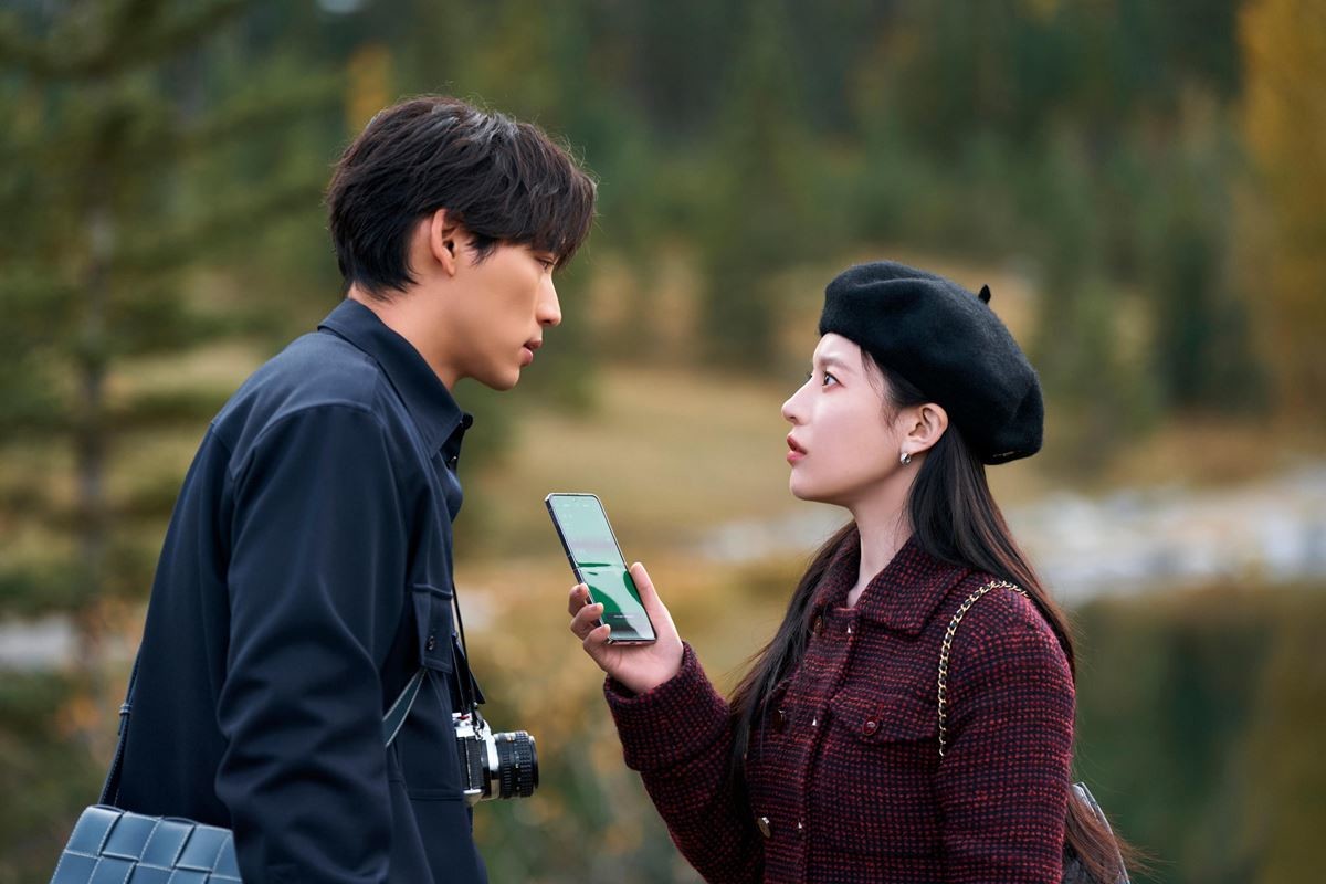 '이 사랑 통역 되나요?'에 출연한 배우 후쿠시 소타와 고윤정 / 넷플릭스