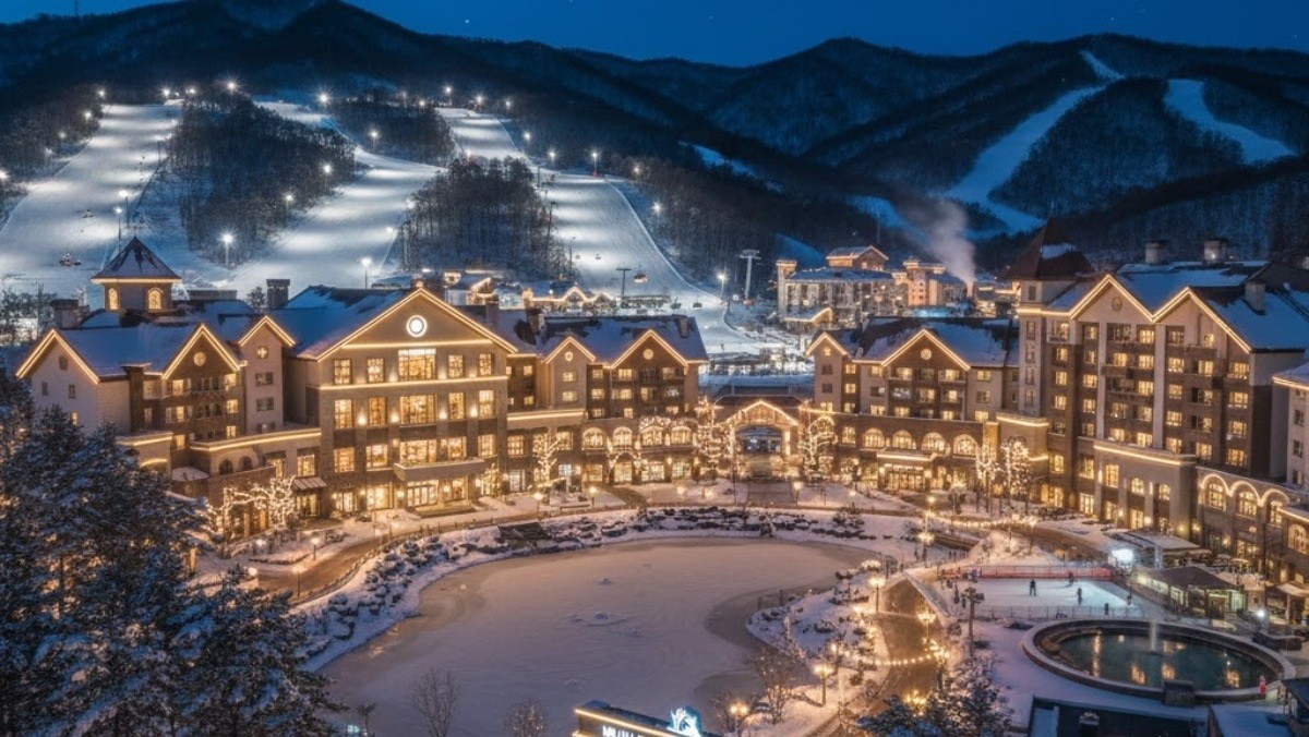 내용 이해를 돕기 위해 AI로 스키장 이미지를 생성함.