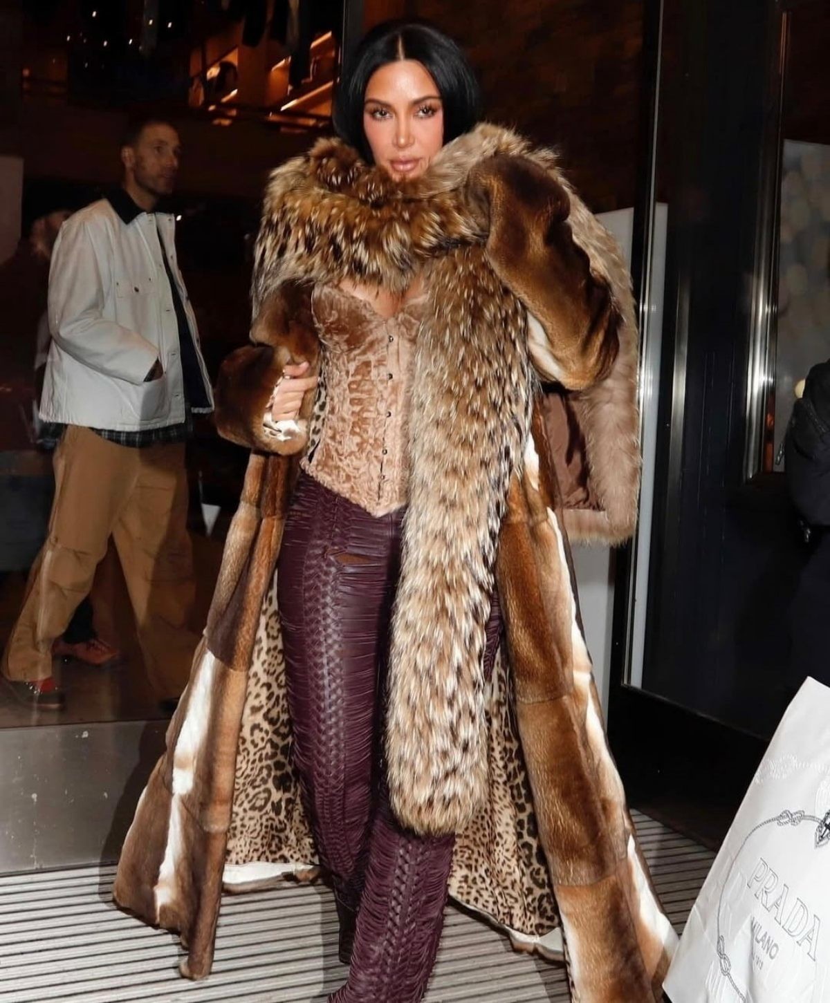 모피 코트를 입은 킴 카다시안 / 킴 카다시안 인스타그램