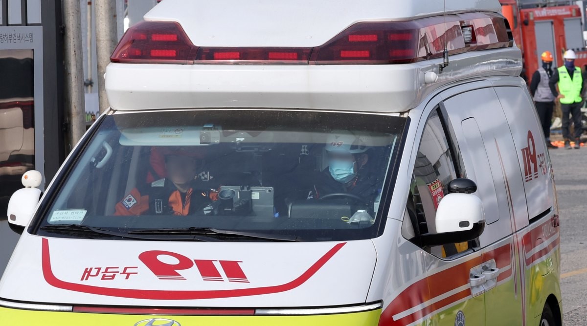 구급차 자료사진. 기사 속 사건과 직접적인 연관은 없음을 밝힙니다. 뉴스1