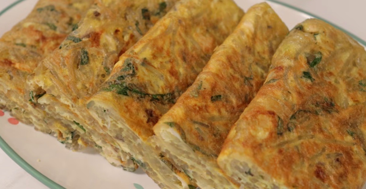 완성된 잡채전 / 유튜브 '맛난메뉴'