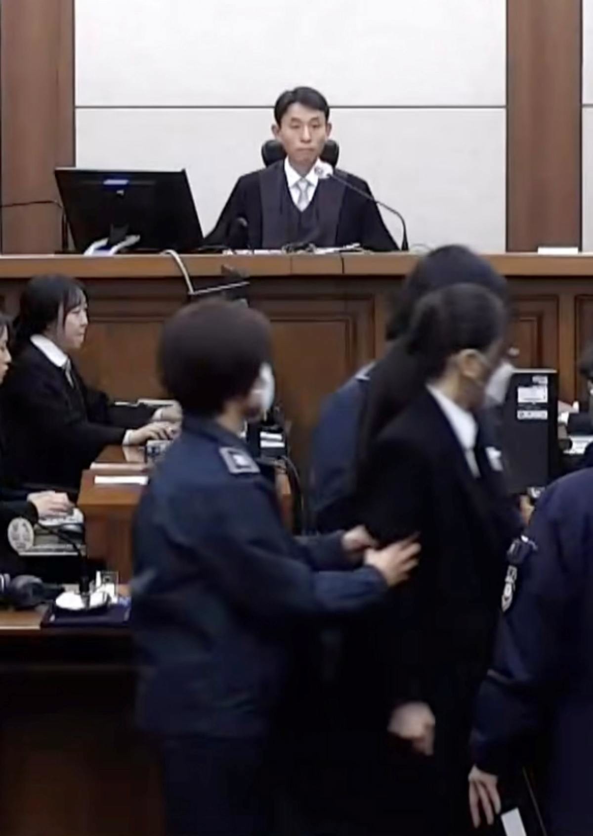 김건희 여사 1심 선고 공판. / 중앙지법 제공-뉴스1