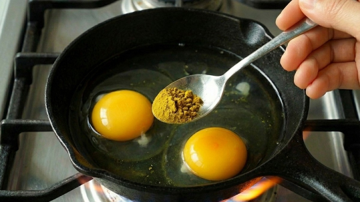 계란 굽는 모습 / 기사 내용을 바탕으로 제작한 AI 이미지