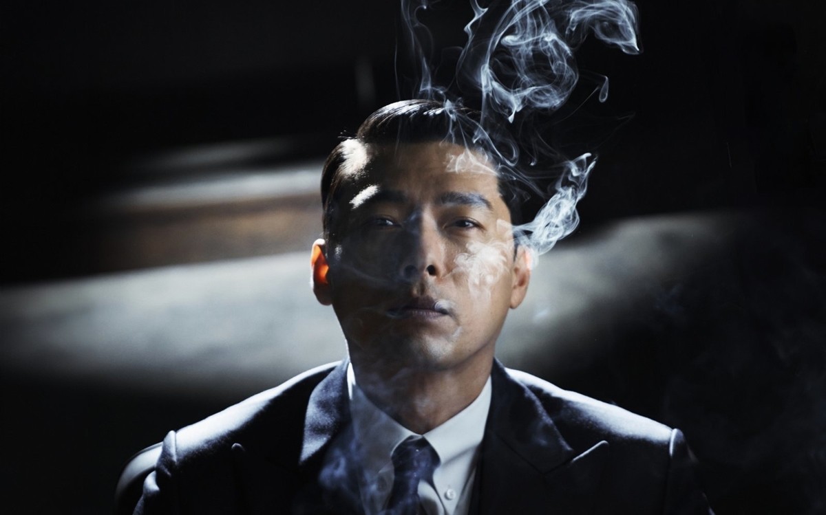 '메이드 인 코리아'에서 강렬한 연기로 제2의 전성기를 맞은 배우 현빈 / 디즈니+