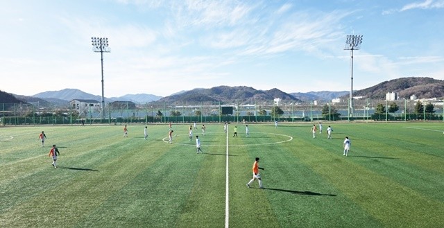 보성군에서 5개의 축구팀이 전지 훈련을 하고 있다