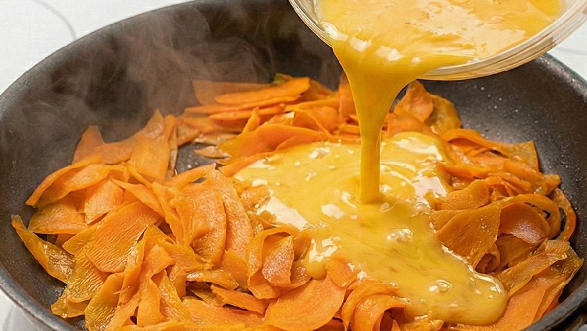 '당근에 계란물을?!' 기사 내용 토대로 AI툴 활용해 제작한 자료사진.