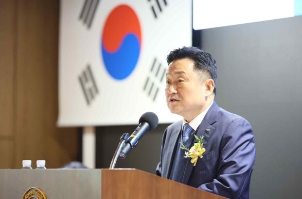 주택도시보증공사(HUG) 최인호 신임 사장이 취임식을 열고 공식 업무에 들어갔다. / 사진제공=HUG