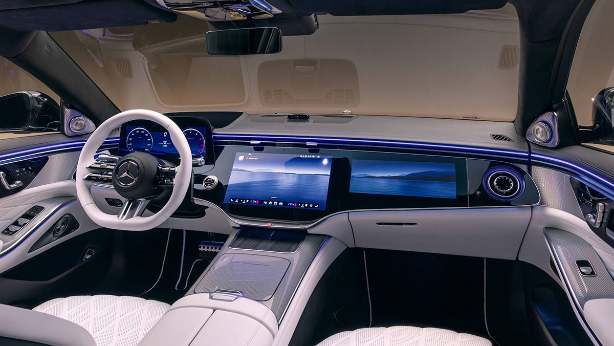 더 뉴 메르세데스 벤츠 S-클래스의 실내. / 메르세데스-벤츠 코리아