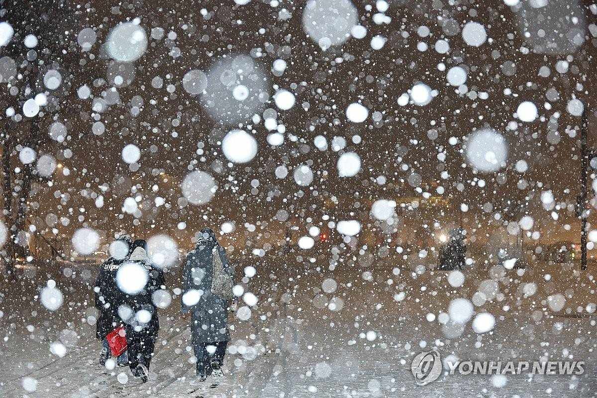 눈폭탄 예고 / 연합뉴스