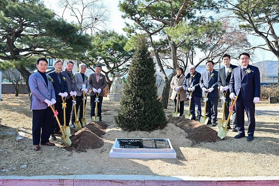 백영현 포천시장(왼쪽)