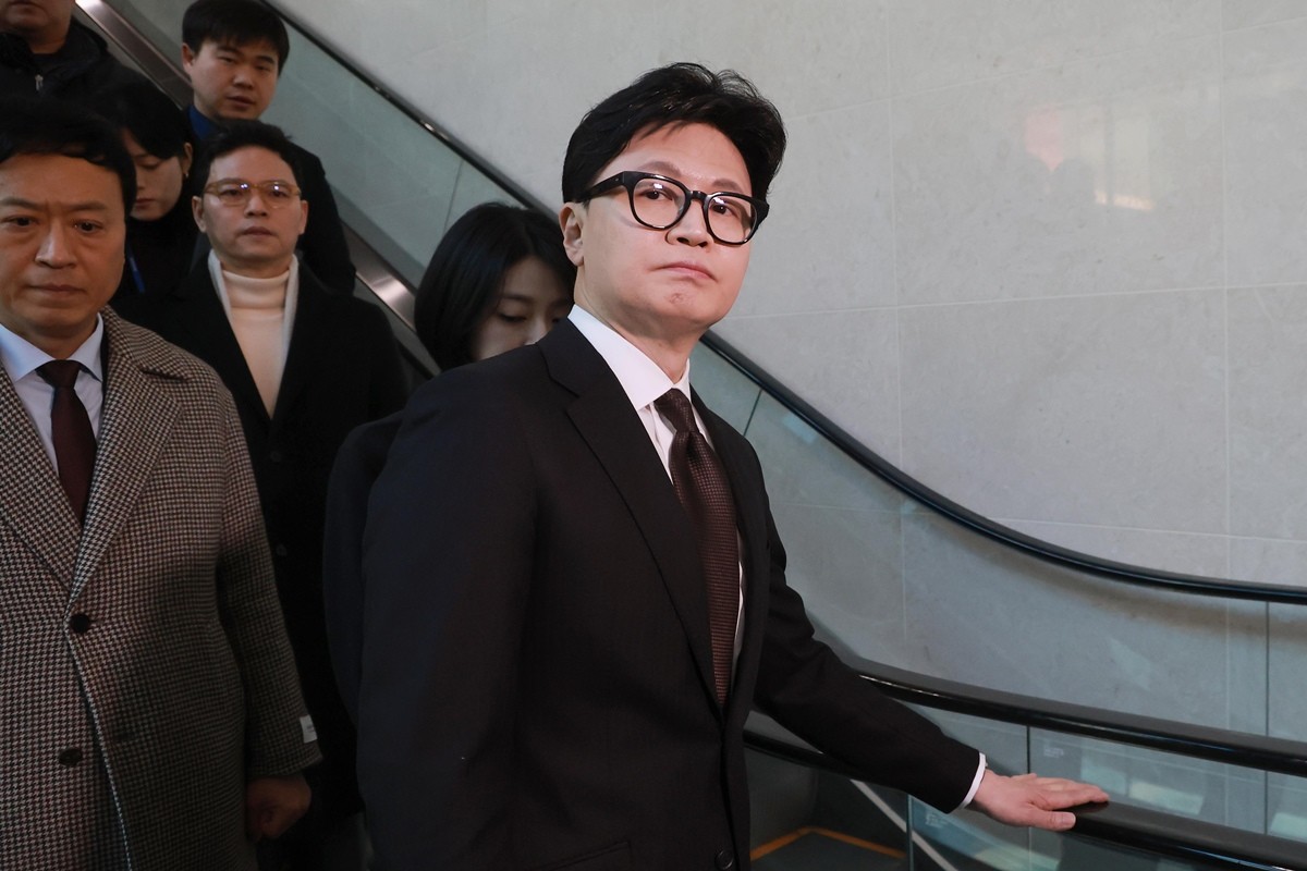 국민의힘에서 제명된 한동훈 전 대표가 지난달 29일 국회 소통관에서 제명 결정과 관련해 기자회견을 마친 뒤 이동하고 있다. / 뉴스1