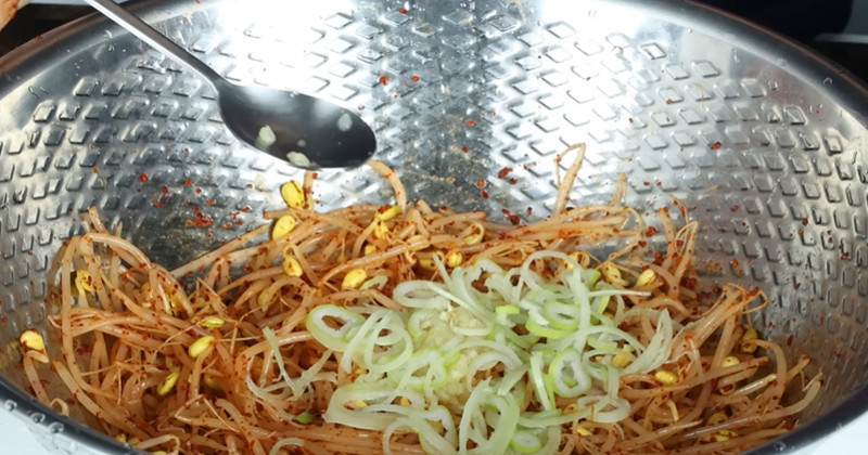 유튜브 '요리왕비룡 Korean Food Cooking'