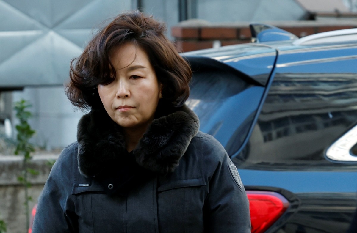 김경 전 서울시의원이 지난달 29일 오전 서울시 마포구 서울경찰청 공공범죄수사대로 추가 소환 조사에 출석하고 있다. / 뉴스1