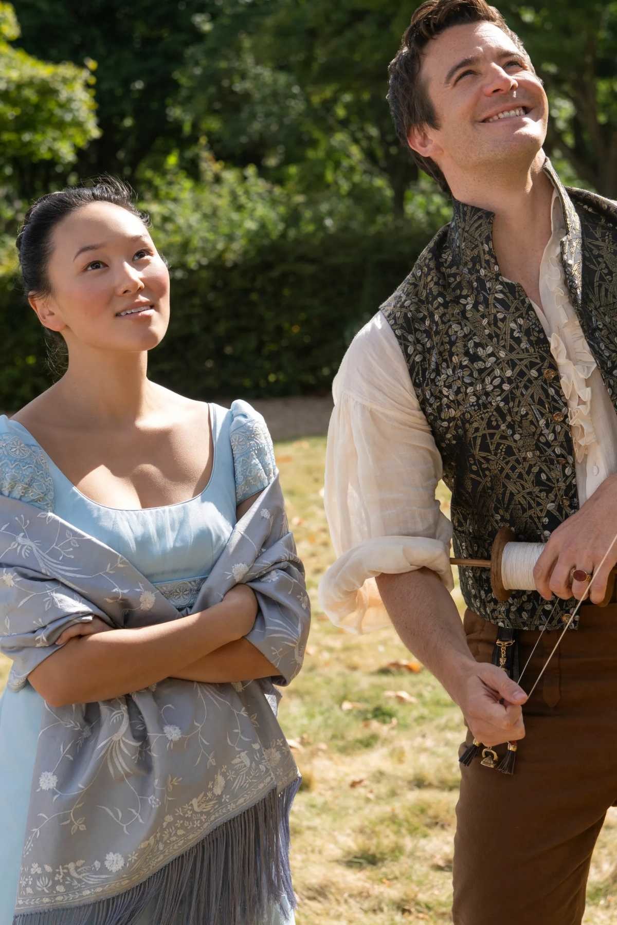 '브리저튼' 시즌4 주연 하예린과 루크 톰슨. / 넷플릭스 제공