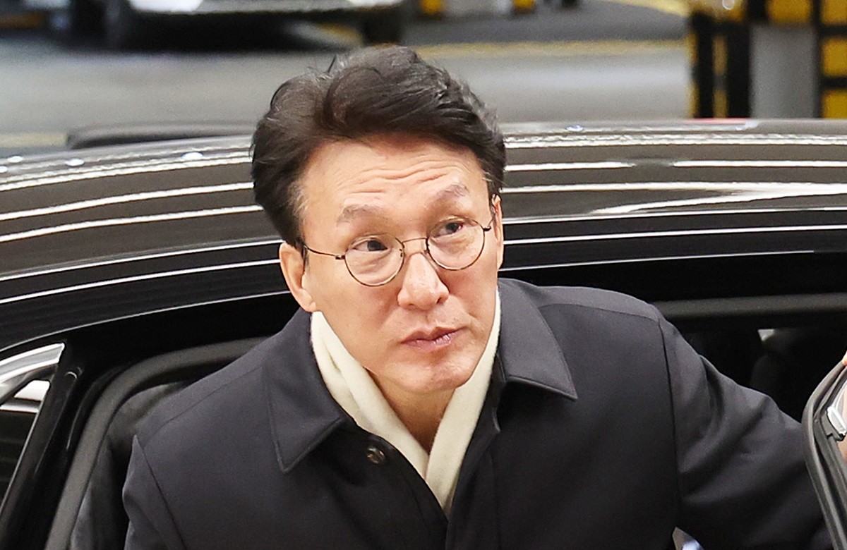 김민석 국무총리 자료 사진. 김민석 총리가 '6개월 후의 업무보고가 그냥 하는 보고가 아닌 성과 보고가 될 수 있도록 채찍질하는 (정부) 군기반장 역할이 이제 (내게) 넘어왔다고 생각한다'라고 말했다. 김 총리는 3일 오후 서울 중구 컨퍼런스하우스 달개비에서 중소·벤처기업 대표와 중소기업중앙회 관계자 등을 대상으로 진행한 'K-국정설명회'에서 '군기반장 노릇을 오늘부터 시작한다'며 이같이 언급했다. / 연합뉴스