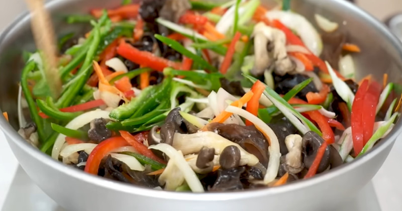 유튜브 '뚝딱TOOKtak'