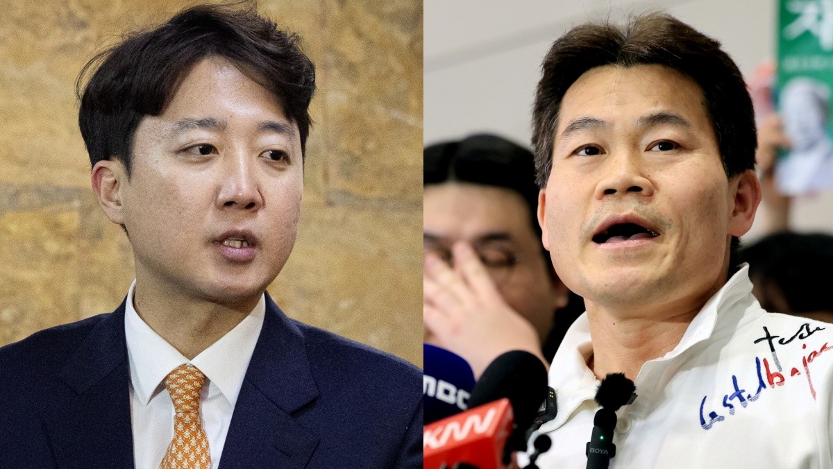 이준석 개혁신당 대표, 한국사 강사 출신 전한길 씨 / 뉴스1