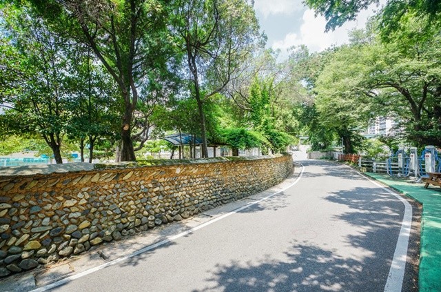 순천시 매산등 성지순례길 선교마을 옛 담장