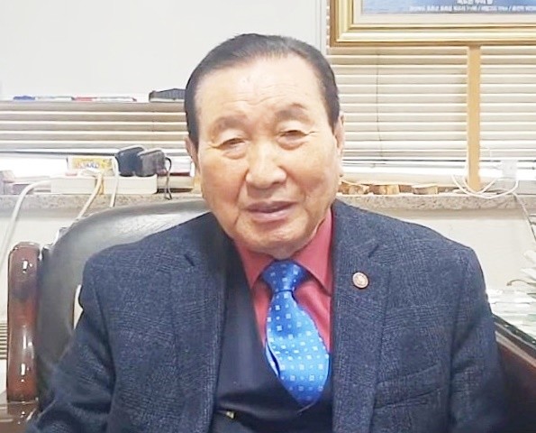 정치권의 특정 종교 겨냥 입법 움직임에 ‘대사회 고언’ 발표한 강대봉 유림총연합회 총재