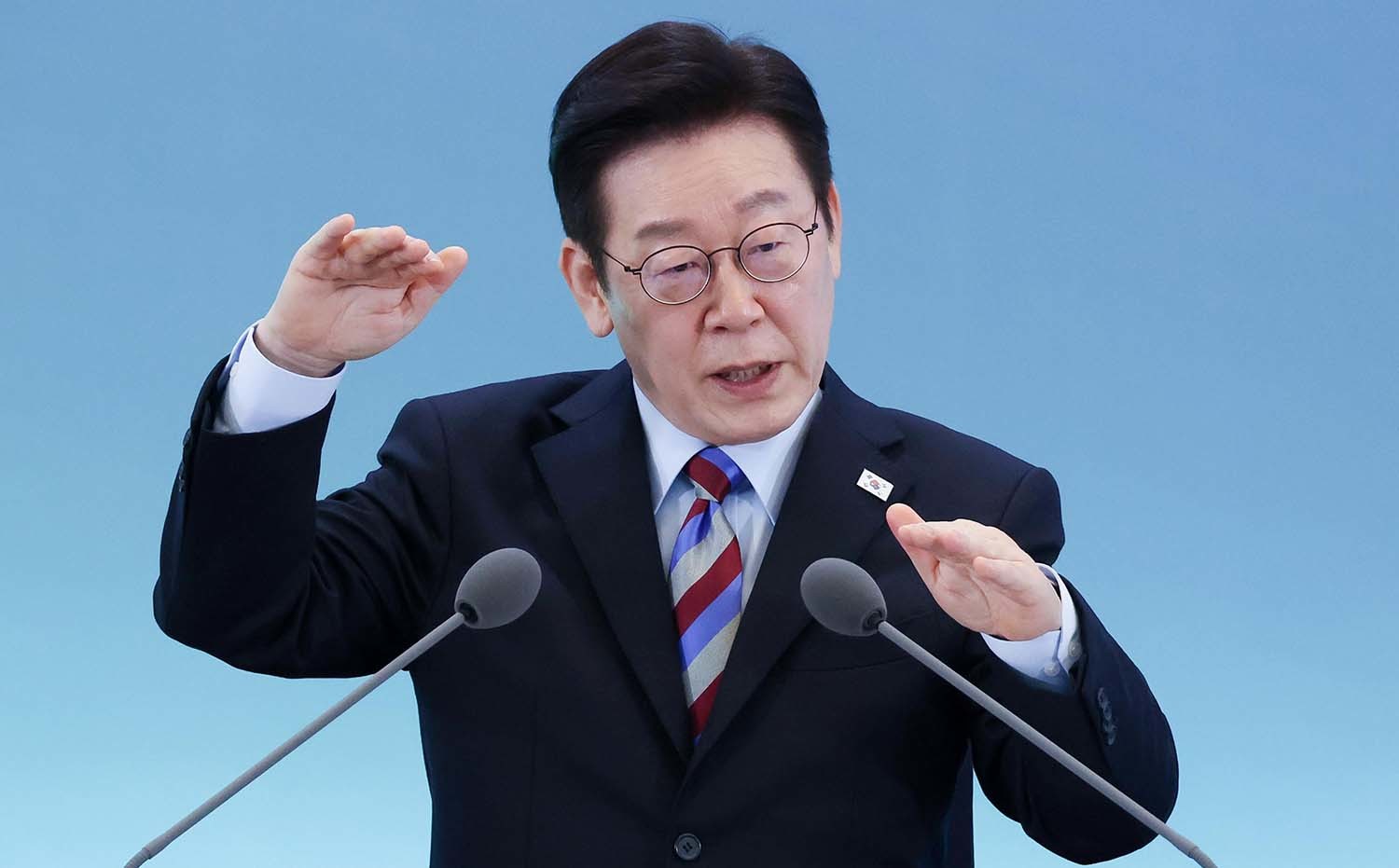 이재명 대통령이 6일 창원 성산구 창원컨벤션센터에서 열린 '경남의 마음을 듣다' 타운홀 미팅에서 발언을 하고 있다. /뉴스1 (청와대통신사진기자단)