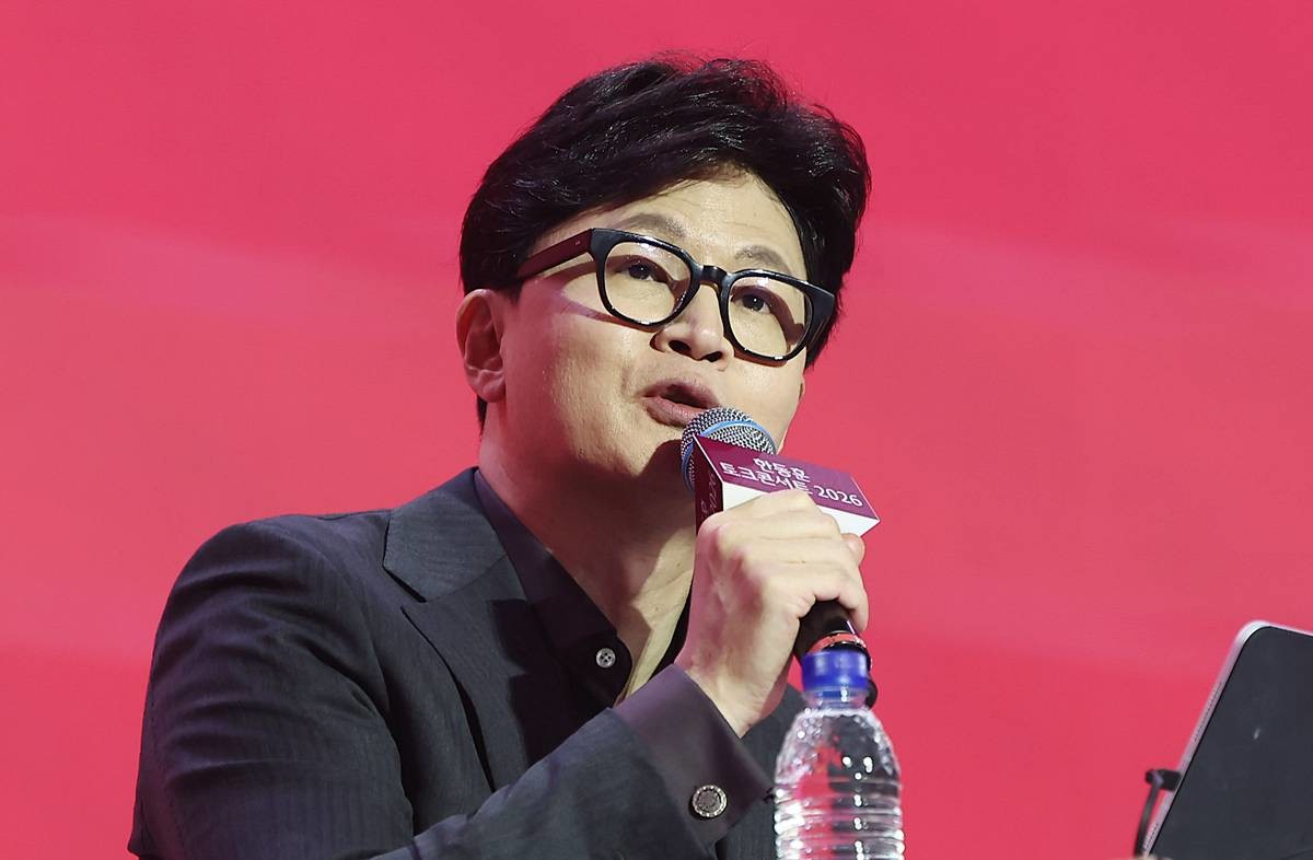 한동훈 전 국민의힘 대표가 8일 서울 송파구 잠실실내체육관에서 열린 자신의 토크콘서트에서 발언하고 있다 / 뉴스1