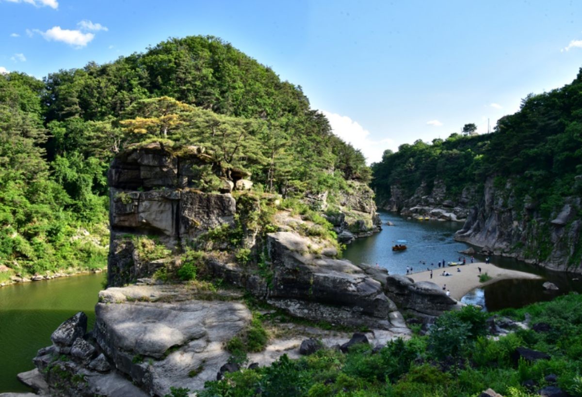 고석정 / 철원군 문화관광 홈페이지