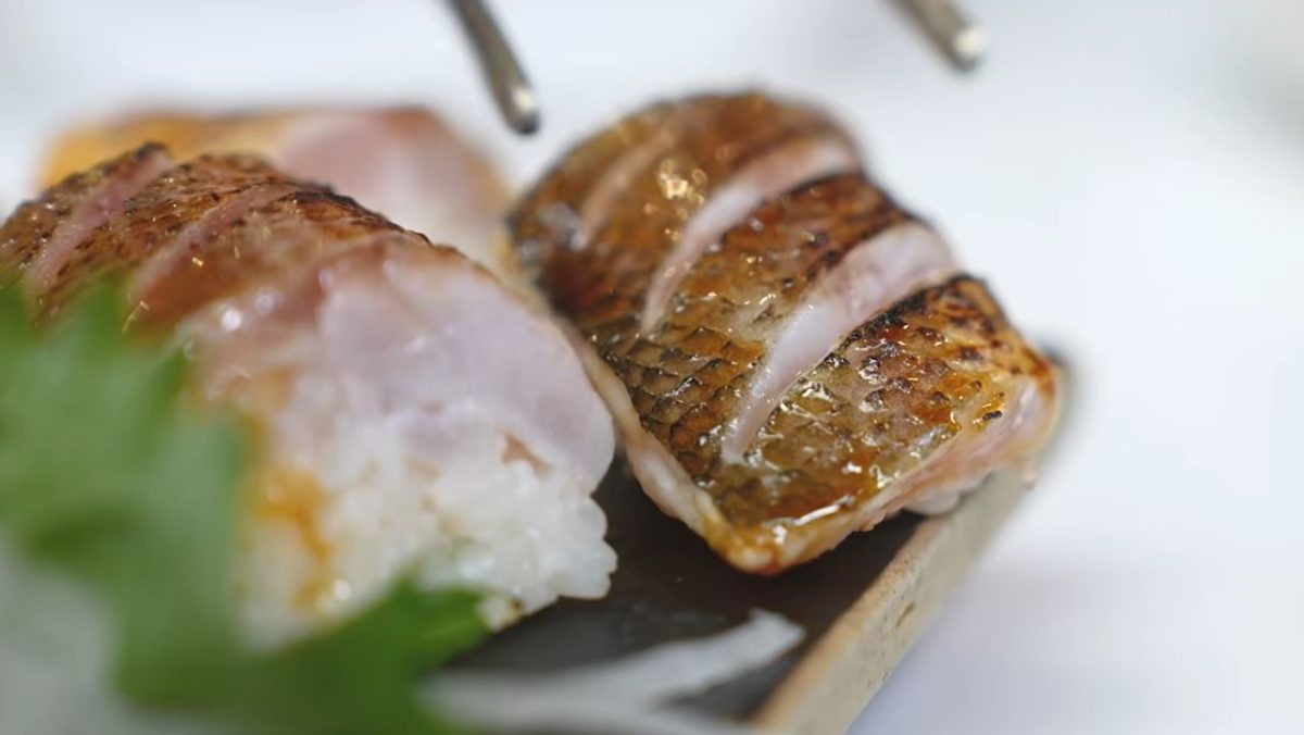 꼬치고기 보우즈지(봉초밥). / 유튜브 '입질의추억TV jiminTV'