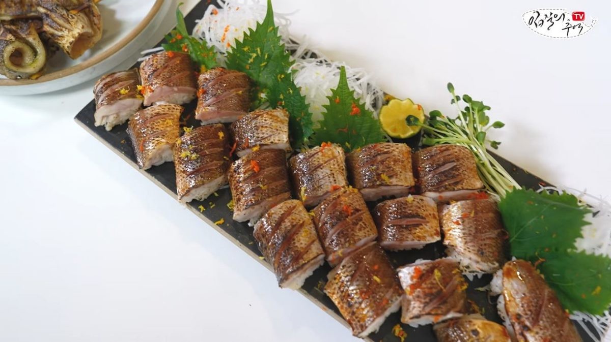 꼬치고기 보우즈지(봉초밥). 완성된 모습. / 유튜브 '입질의추억TV jiminTV'