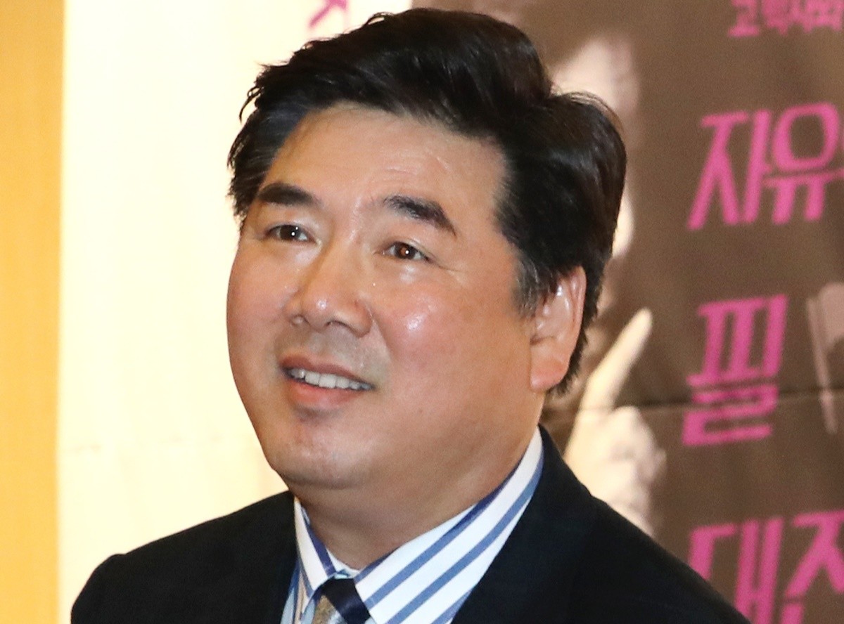 시사평론가 고성국 씨 자료 사진. 고성국 씨가 11일 이의 신청 절차를 밟겠다고 밝혔다. 고 씨는 징계 직후인 11일 오전 자신의 유튜브 채널을 통해 '자격 없는 윤리위원장이 평당원 소명권을 무시하고 일방적으로 밀어붙인 불법 결정이므로 승복할 수 없다'라며 '즉시 이의 신청 하겠다는 입장을 밝힌다'라고 말했다. / 연합뉴스