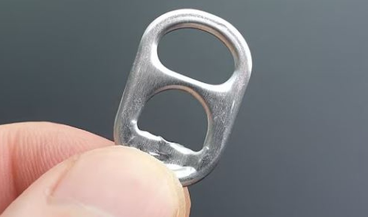 생활 속 은근히 쓸모가 많은 캔따개 모습. 기사 이해를 돕기 위해 AI를 활용해 제작한 자료 사진입니다. 실제 모습과 다소 차이가 있을 수 있습니다.