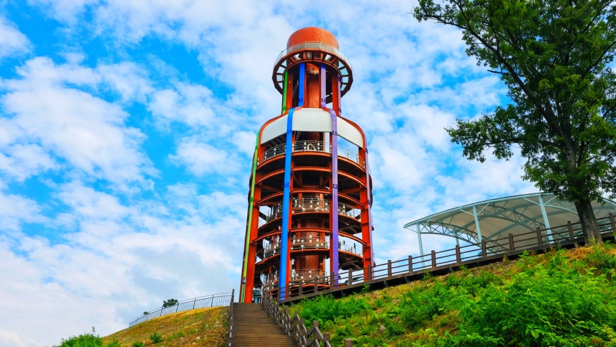 영동와인전망대. 기사 내용 토대로 AI툴 활용해 제작한 자료사진.