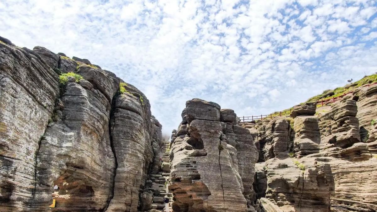 용머리해안 / VISIT JEJU-제주관광공사 제공