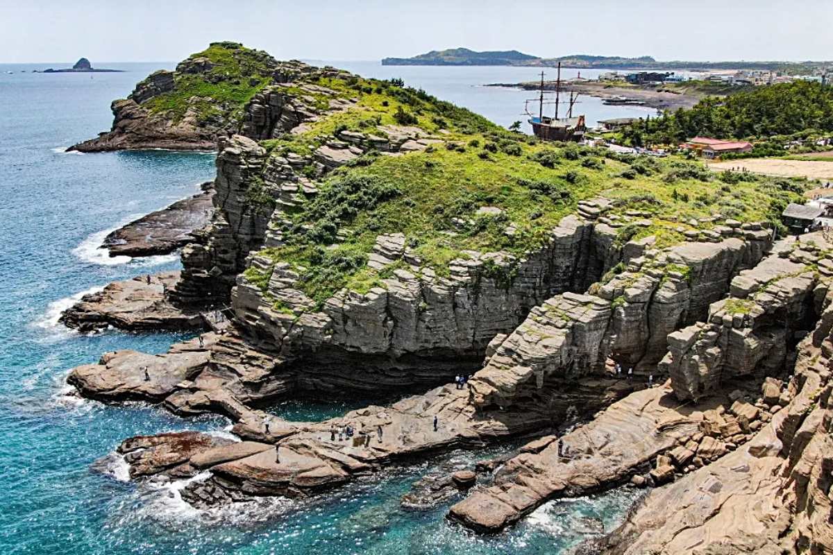 용머리해안 / VISIT JEJU-제주관광공사 제공