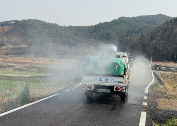 보성군이 철저한 차단방역 시스템을 구축해 가축전염병 없는 안전한 축산 환경 조성에 나선다.