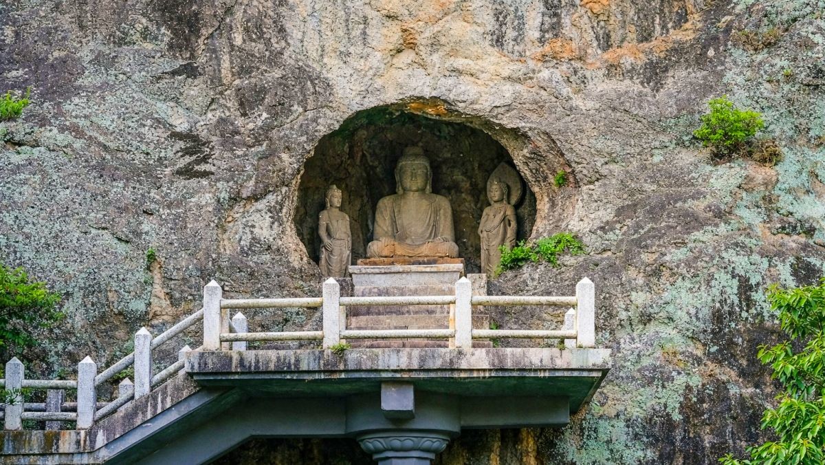 군위 아미타여래삼존 석굴. 기사 내용 토대로 AI툴 활용해 제작한 자료사진.
