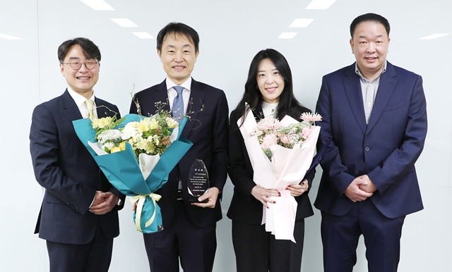 왼쪽부터 공무원연금공단 손영진 자금운용단장(CIO), 마이다스에셋자산운용 신진호 대표, 김예리 이사, 공무원연금공단 박현상 주식운용팀장