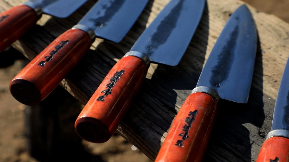 EBS1 '한국기행' 미리보기 페이지에서 제공하는 '수제칼 대장장이 변재선' 편 자료 사진. / EBS1 제공